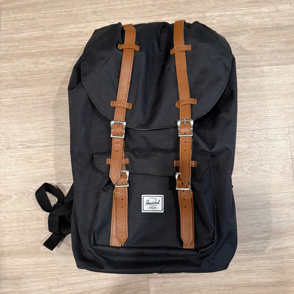 Herschel Supply Company Little America 30L backpack